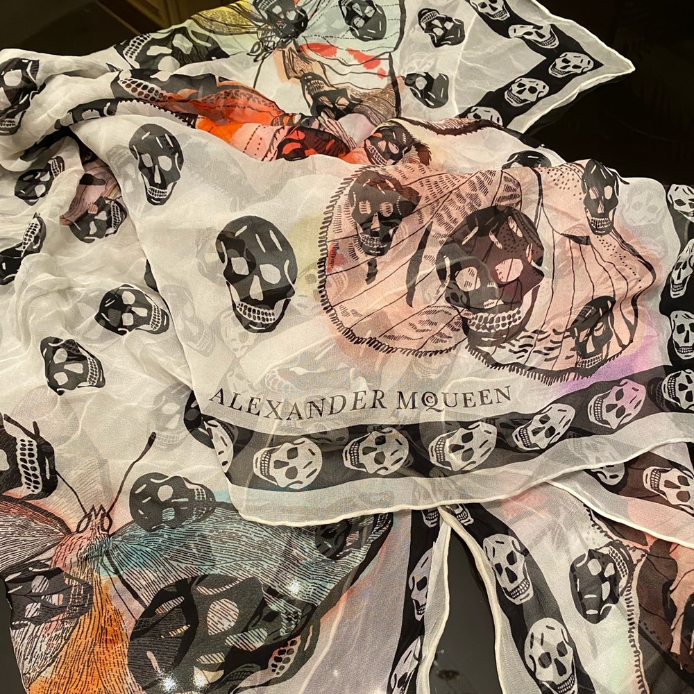 ALEXANDER MCQUEEN SKULL BUTTERFLY SCARF